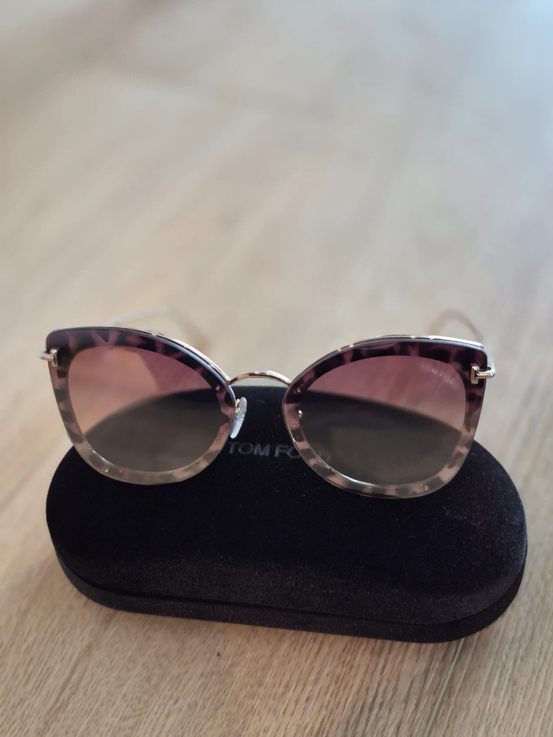 TOM FORD Sunglasses with Case