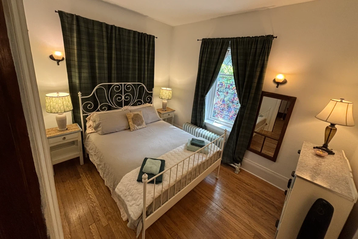 White Metal Full/Double Bed Frame with Decorative Headboard - photo 2