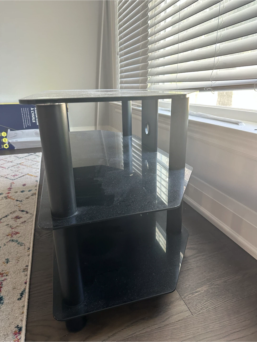 Glass TV stand - photo 3