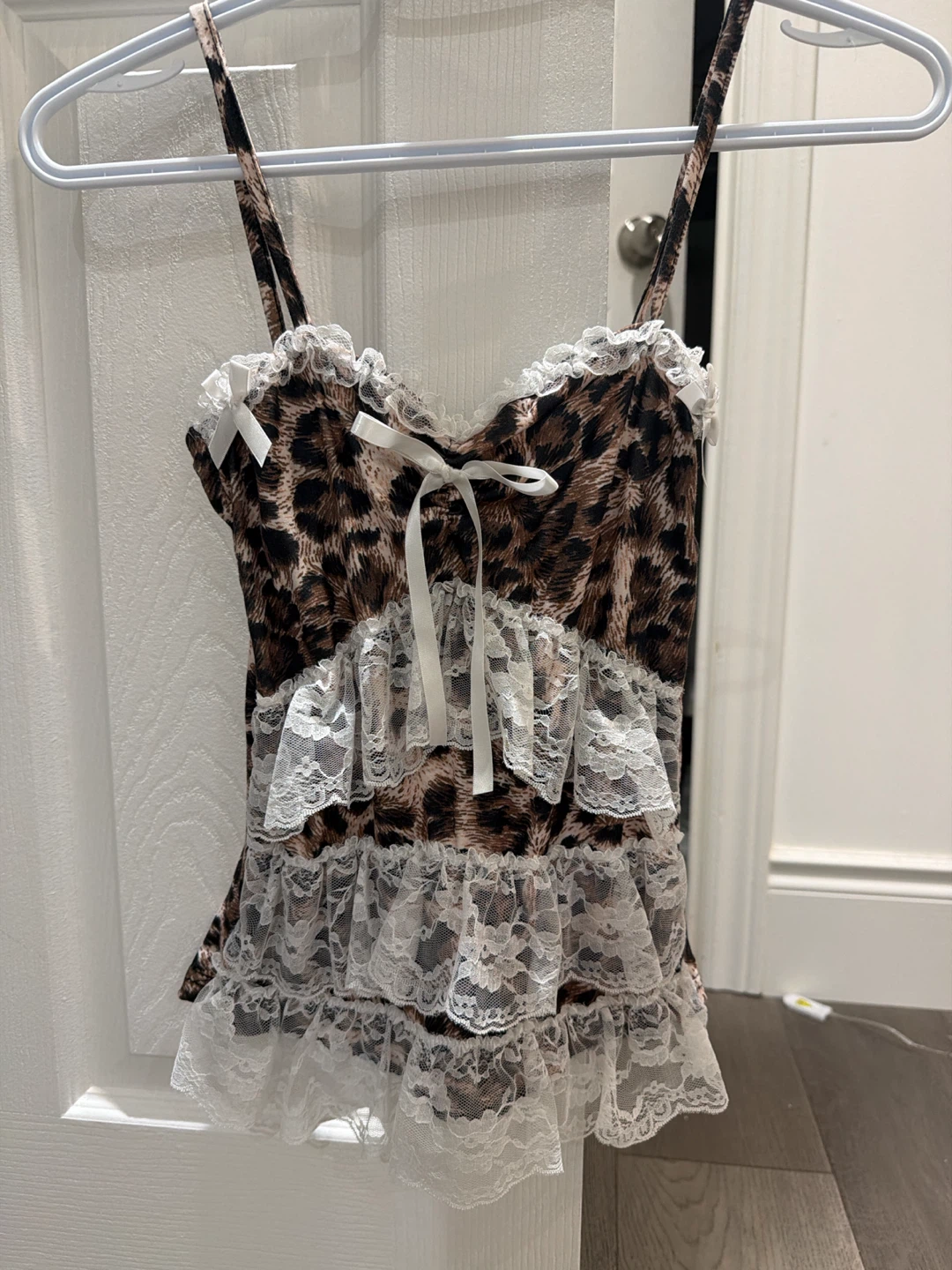 Women's Leopard Print Camisole with Lace Trim