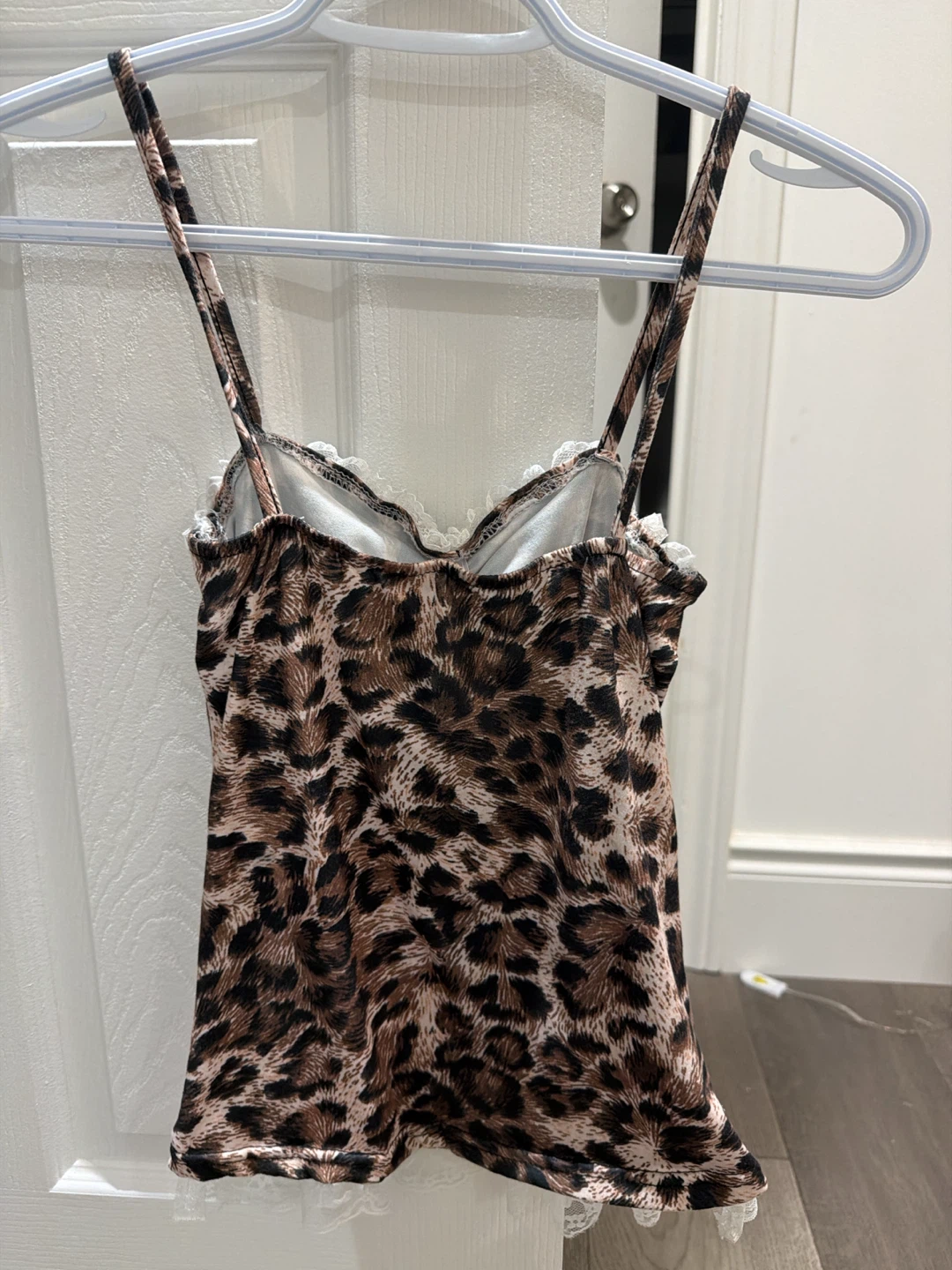 Women's Leopard Print Camisole with Lace Trim - photo 2