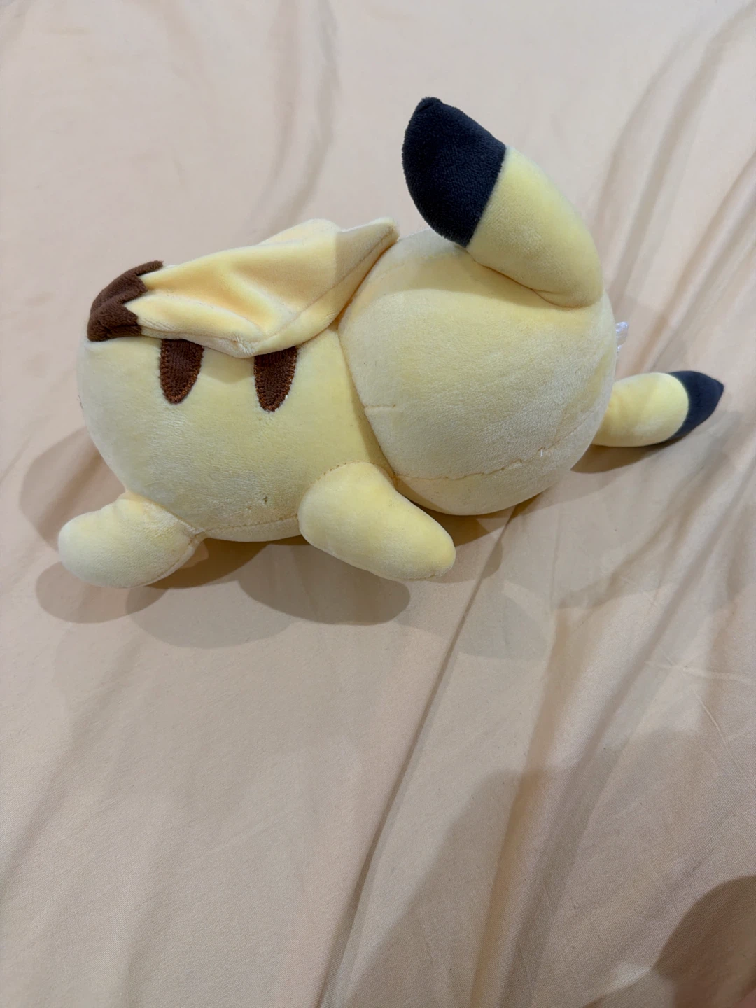 Pikachu Plushie - photo 2