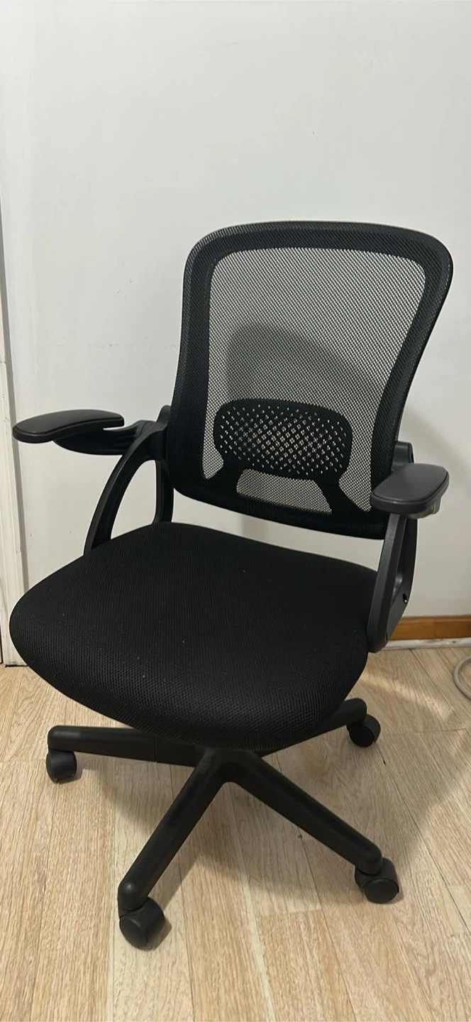 Black Mesh Office Chair