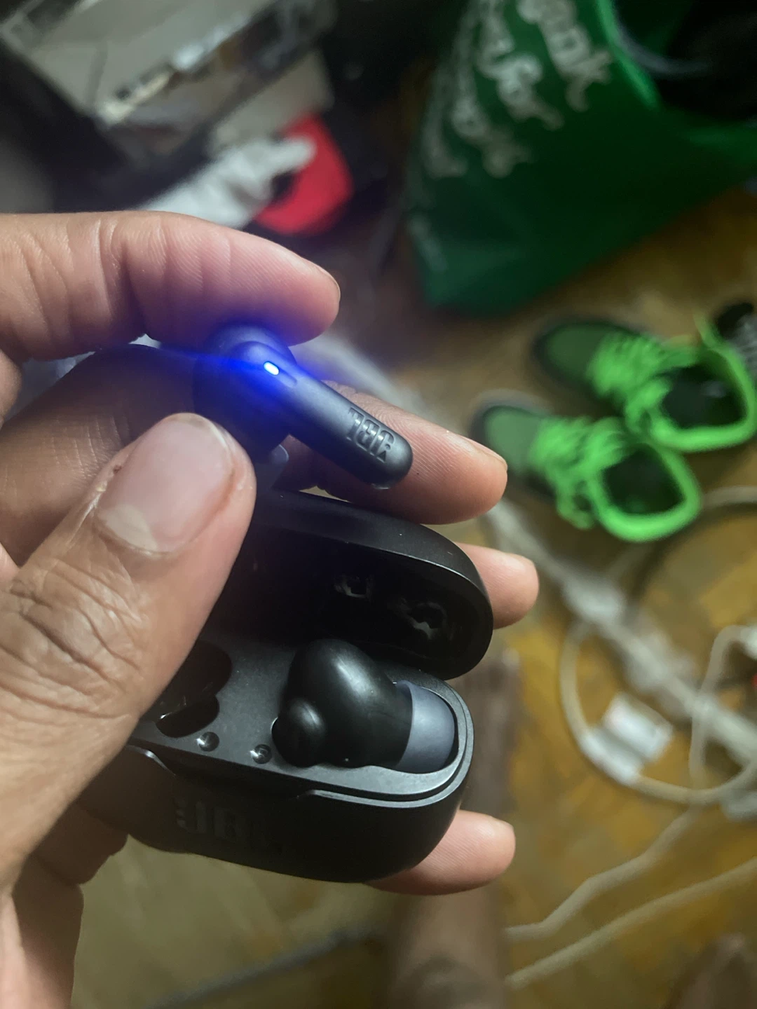 JBL Wireless Earbuds with Charging Case - photo 2