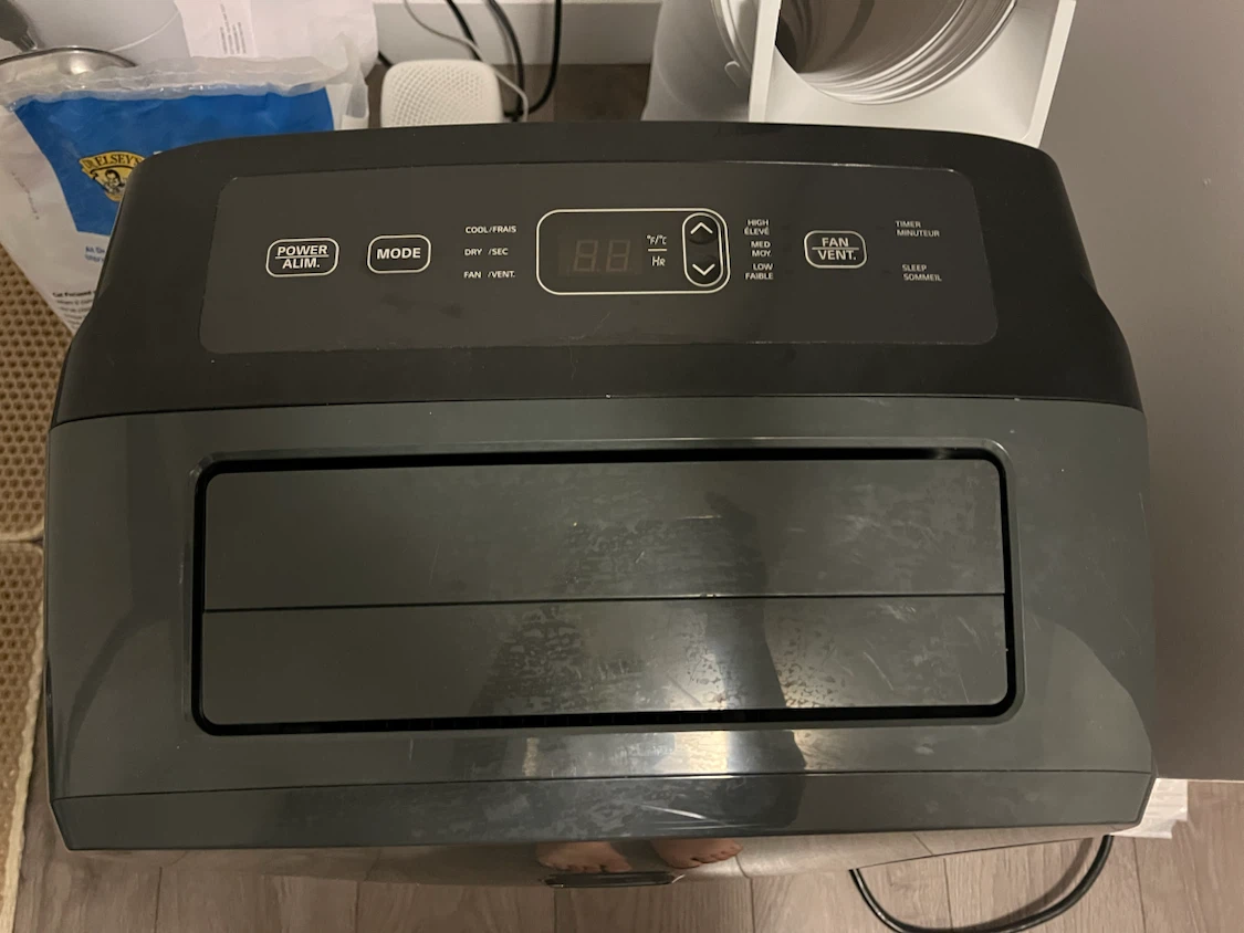 LG Portable Air Conditioner - photo 2