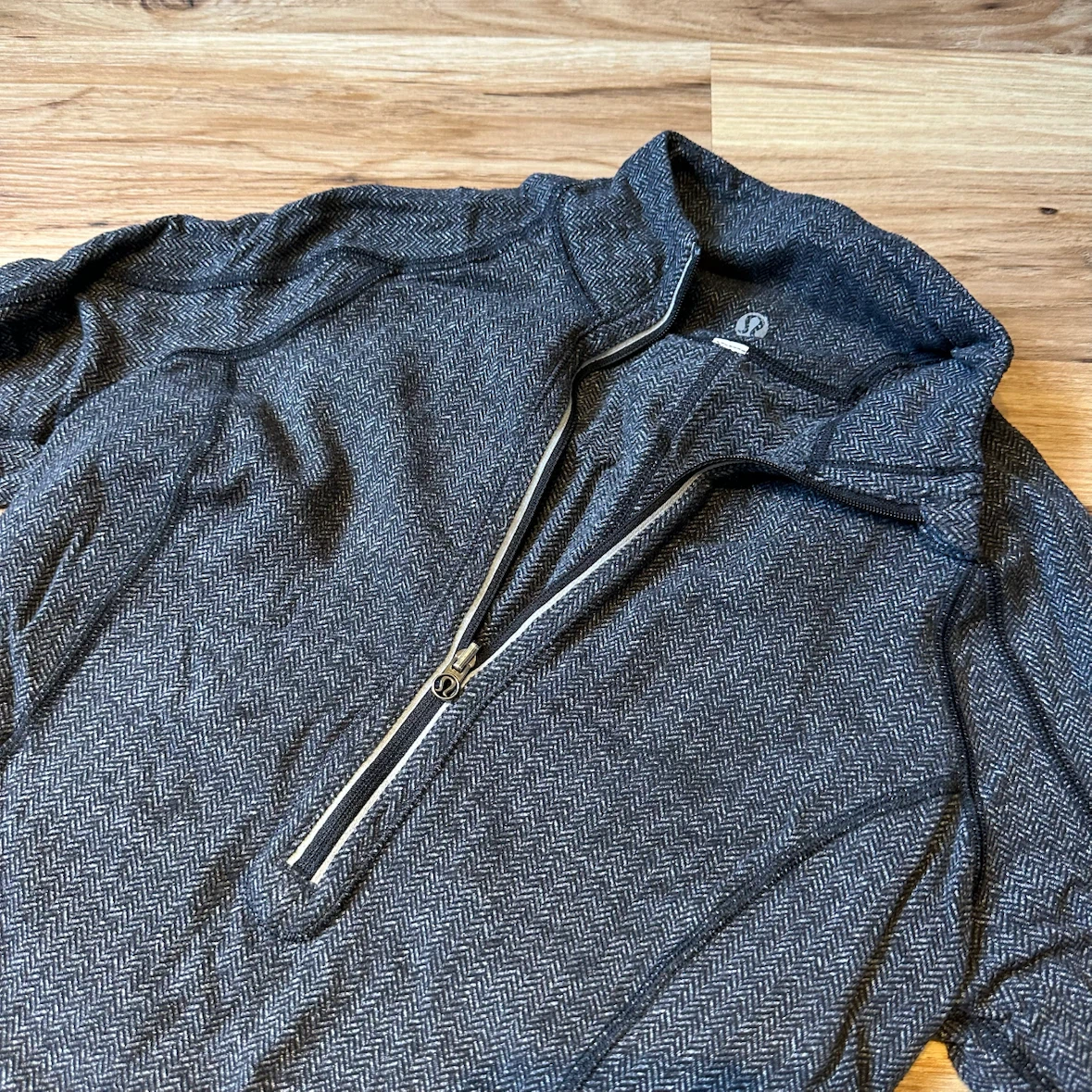 Lululemon Athletica Long Sleeve Pullover - photo 2