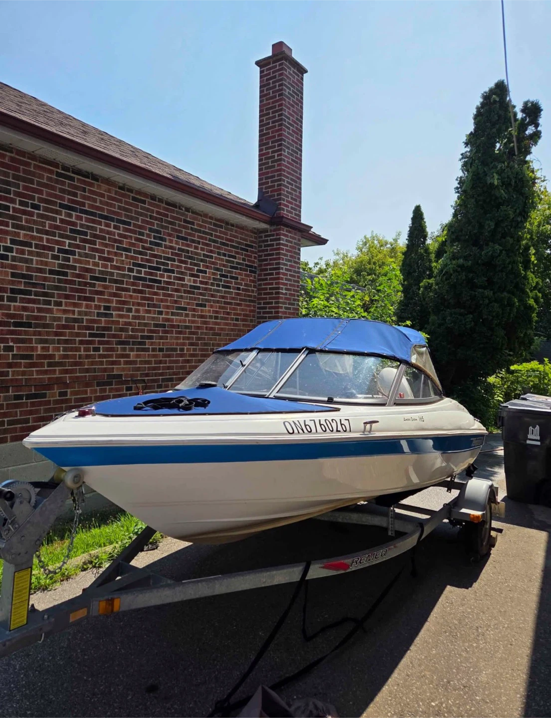 2019 Bowrider Boat — 50HP Motor, Seats 9, Trailer Included