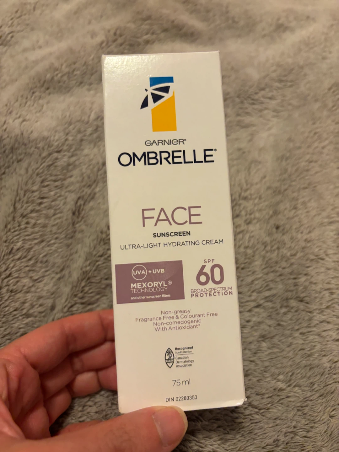 Garnier Ombrelle Face Sunscreen SPF 60 - 75ml