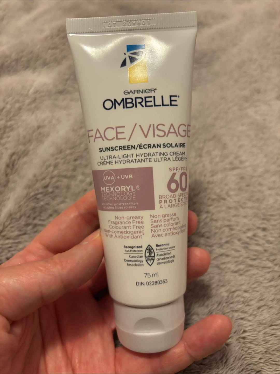 Garnier Ombrelle Face Sunscreen SPF 60 - 75ml - photo 2