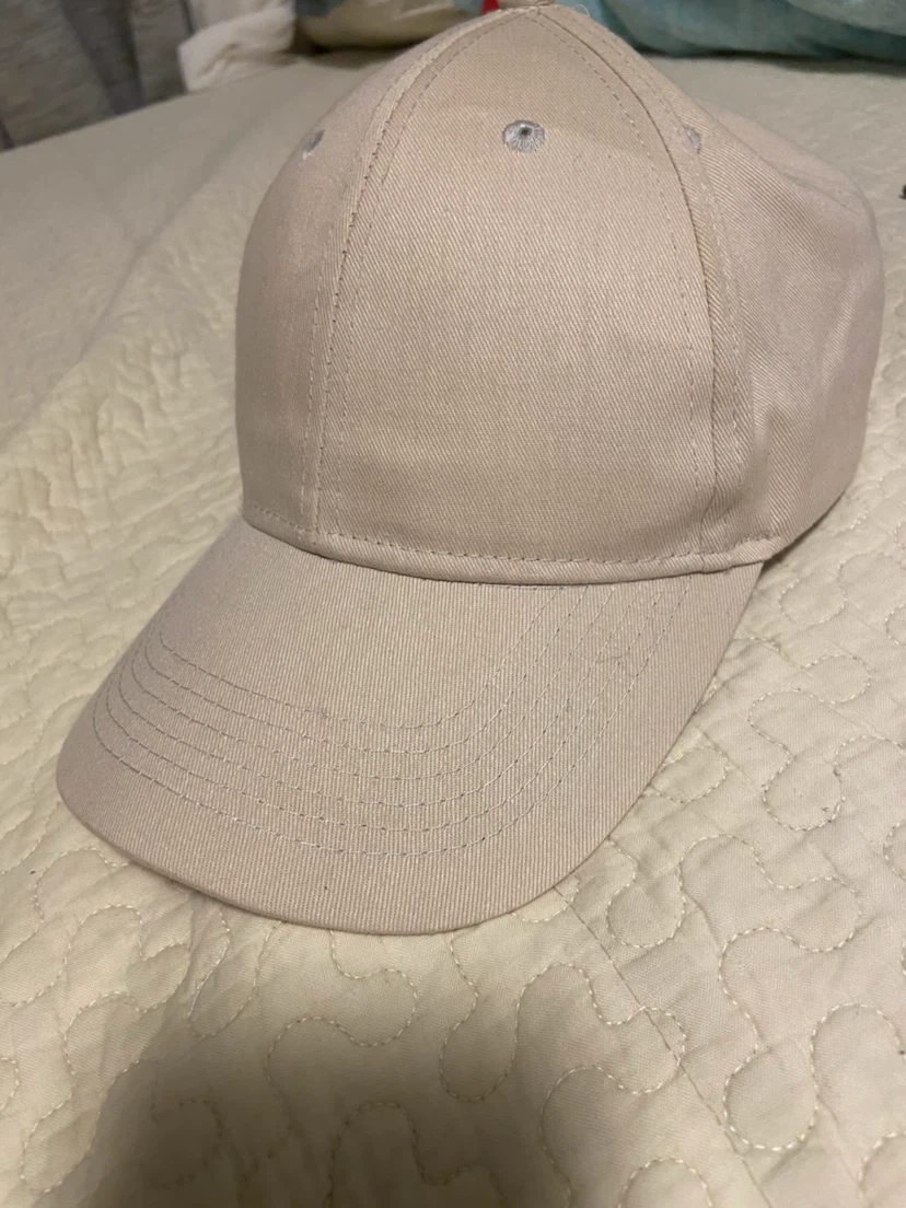 (FREE with any Purchase) George Beige-Colored Cap