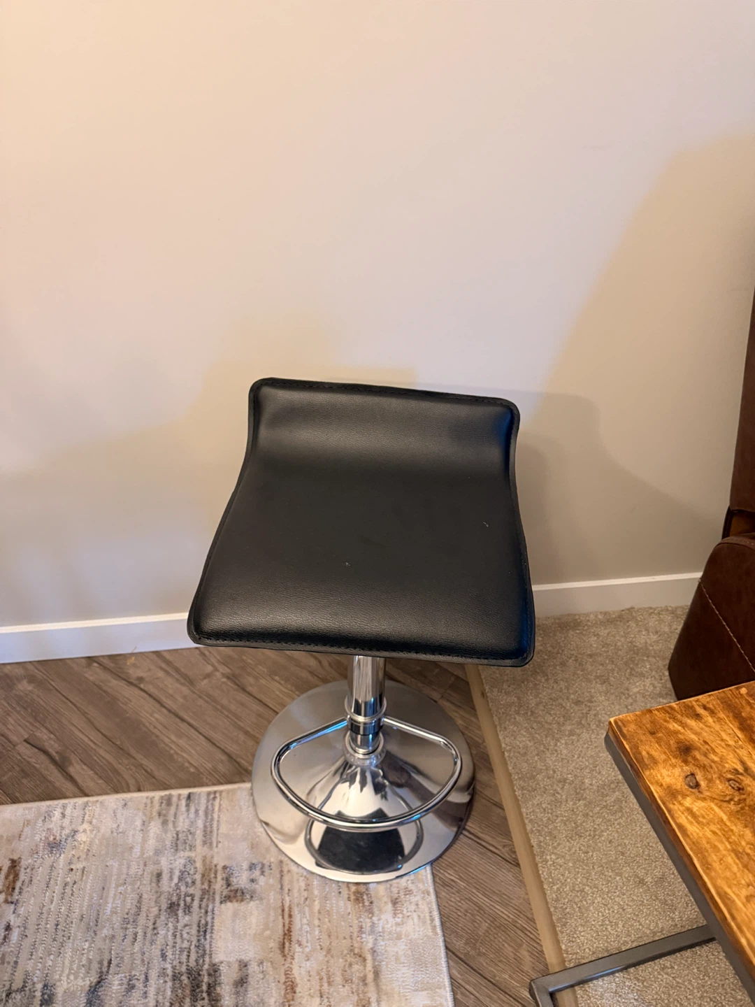 Adjustable Swivel Bar Stool - photo 3