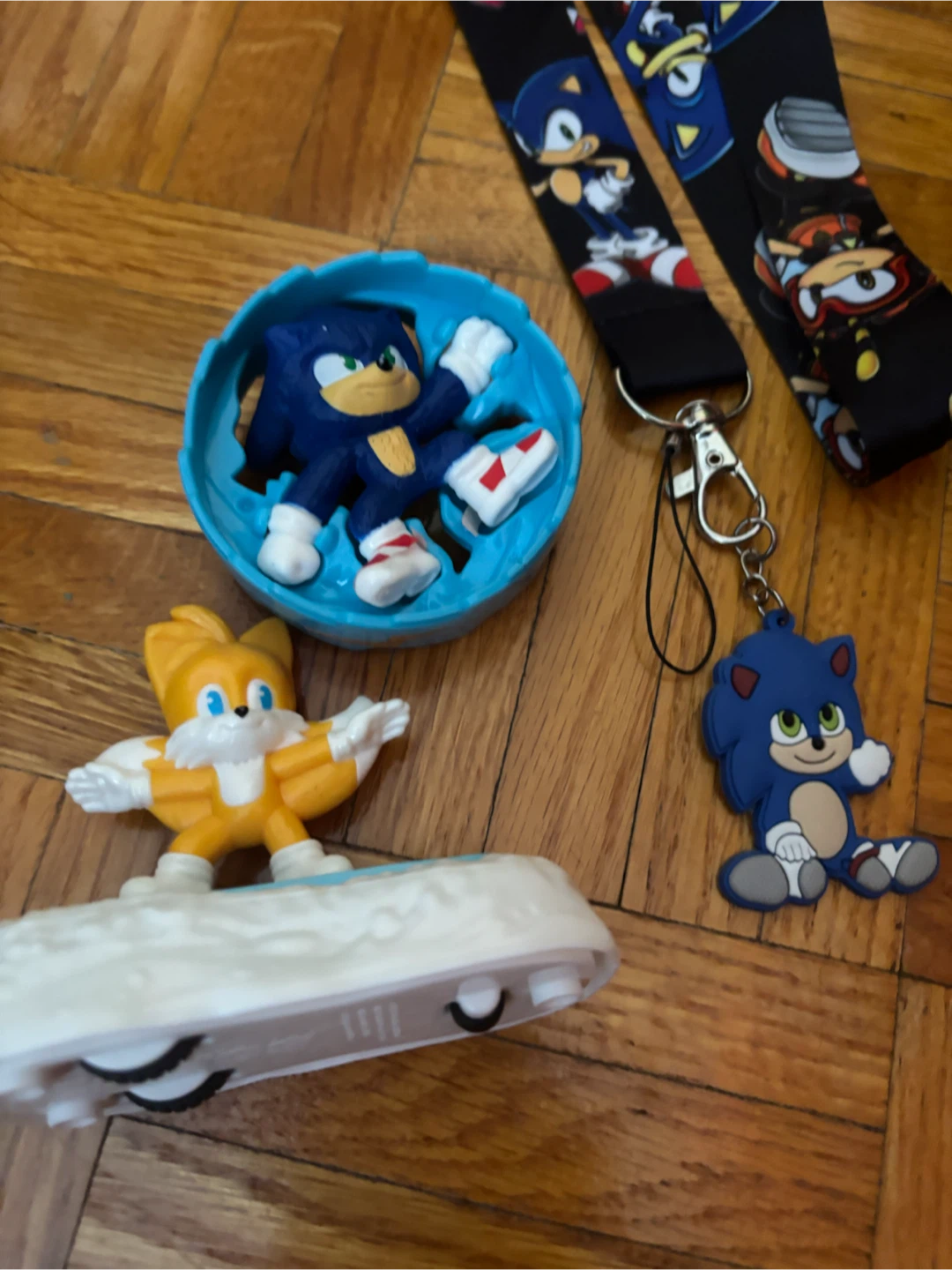 Sonic the Hedgehog Lanyard and Figurines