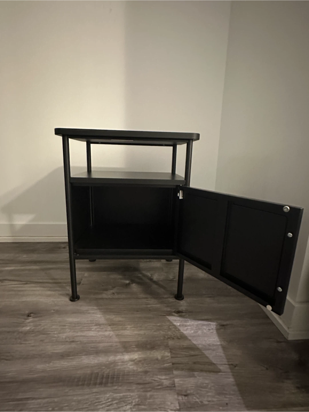 IKEA Bedside table - photo 3