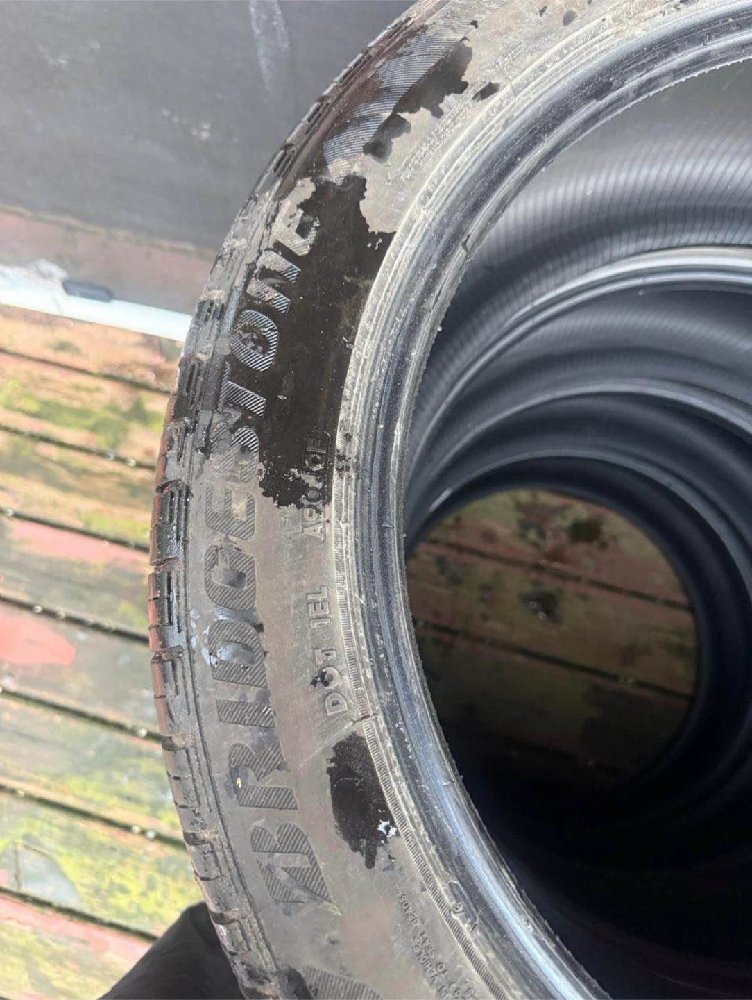 255/45/20X4 All Season Bridgeston Like New 85% Tread - photo 3