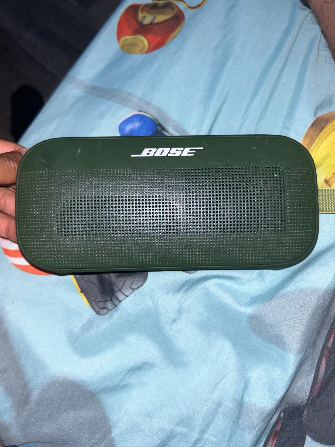 I’m selling a Bose speaker