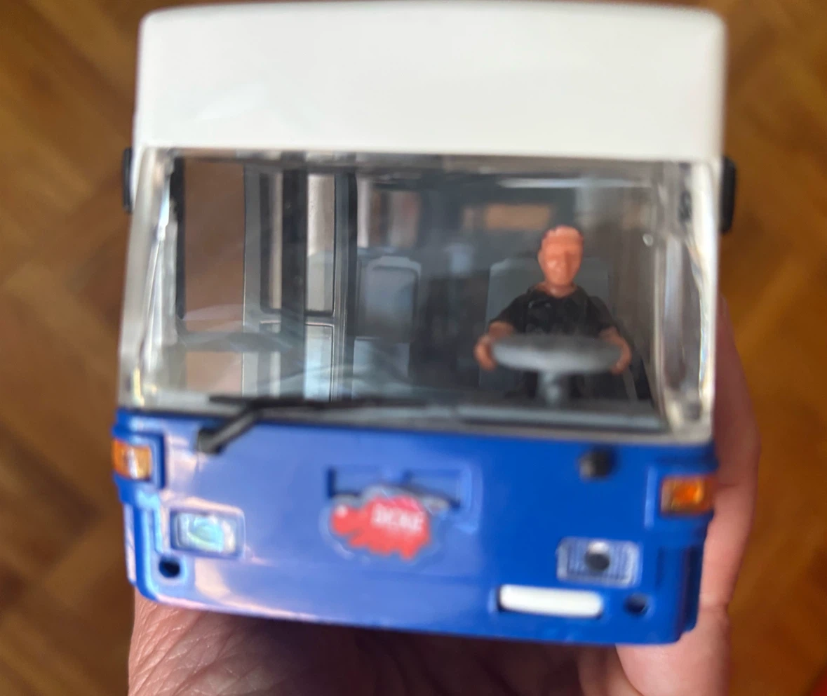 Vintage City Express Bus Toy - photo 3