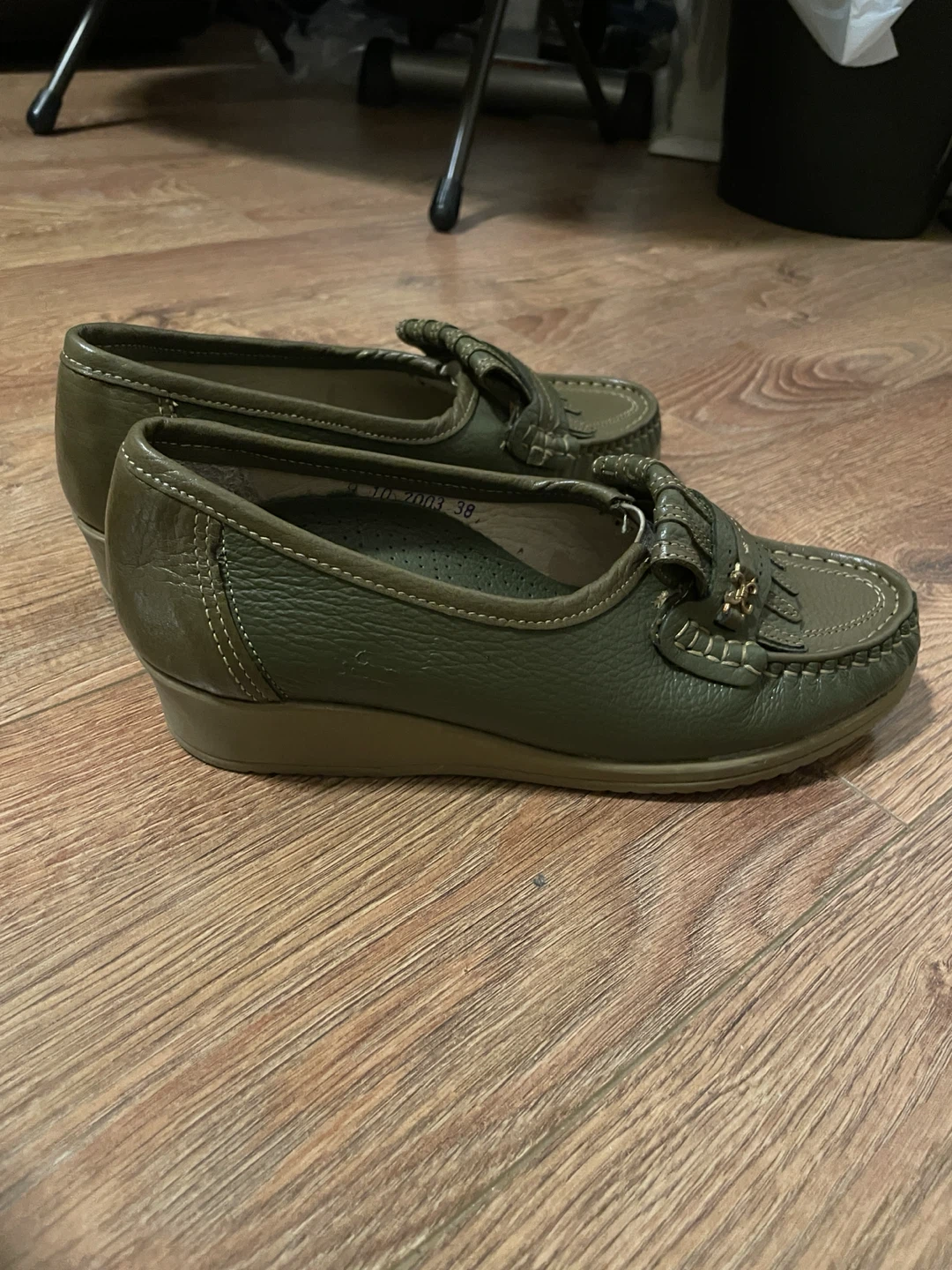 Women's Green Loafer Shoes - photo 2