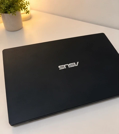 ASUS Laptop with Intel Celeron N4020, 4GB RAM, 58GB Storage