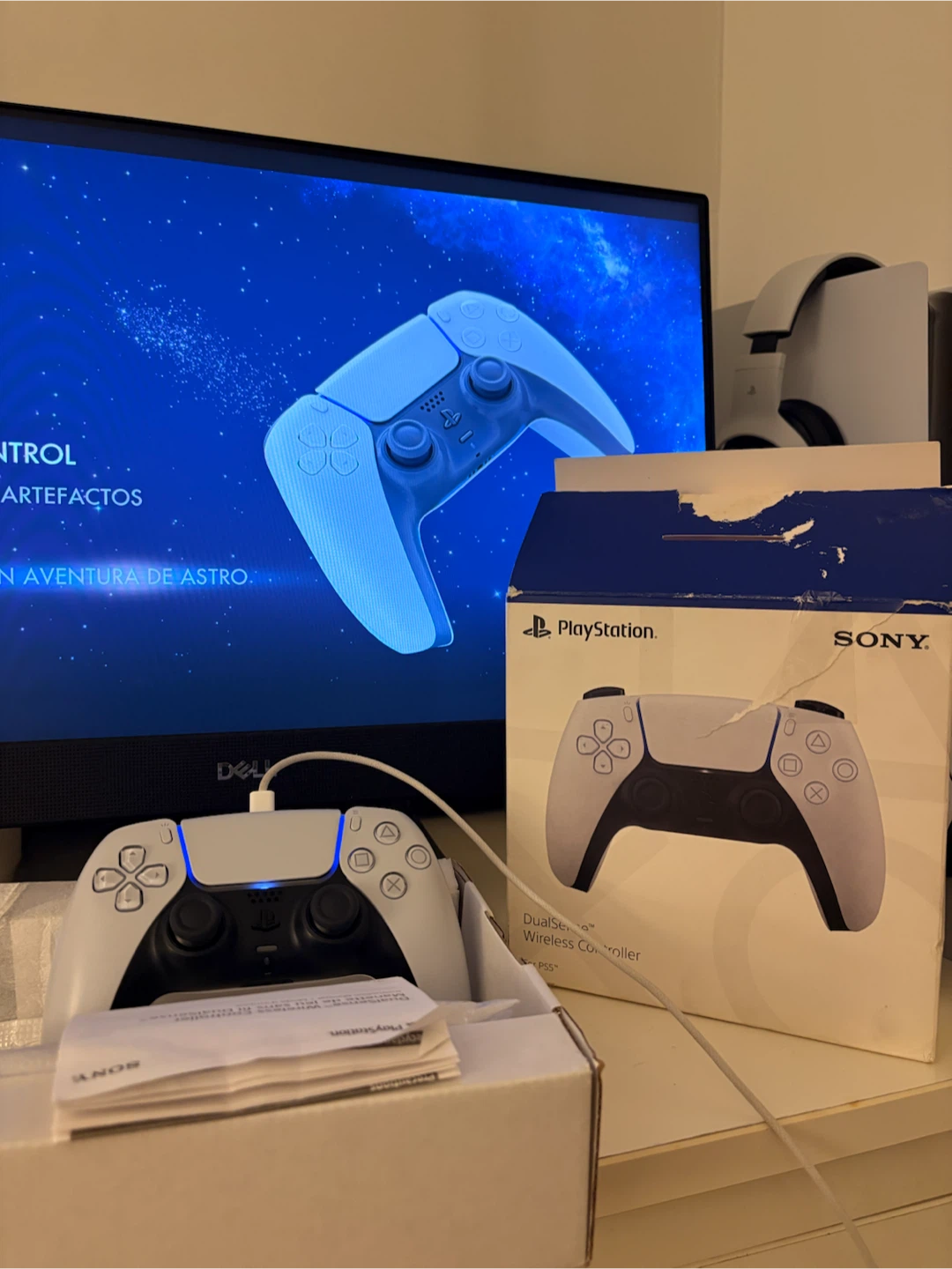 Sony PlayStation 5 DualSense Wireless Controller - photo 4