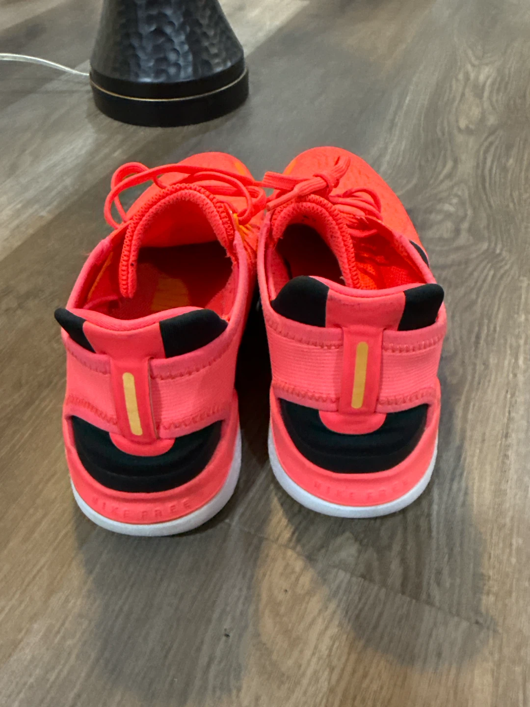 Nike Free RN 2018 Running Shoes Women's Size 9.5 - photo 4