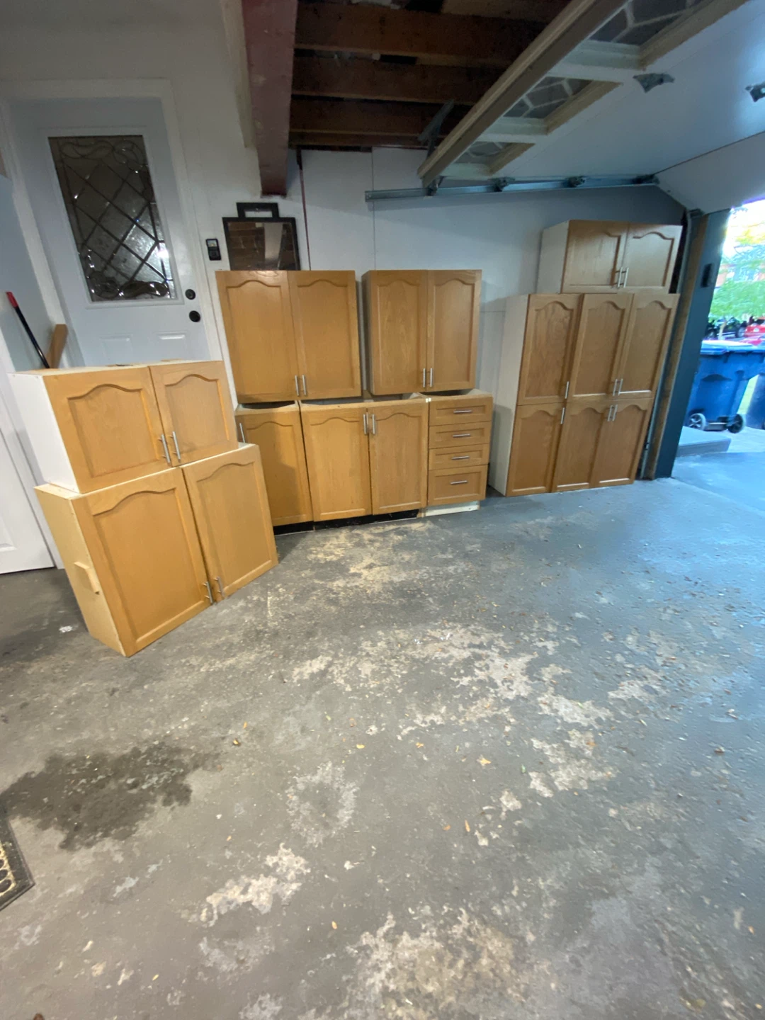 Wooden Kitchen Cabinet Set