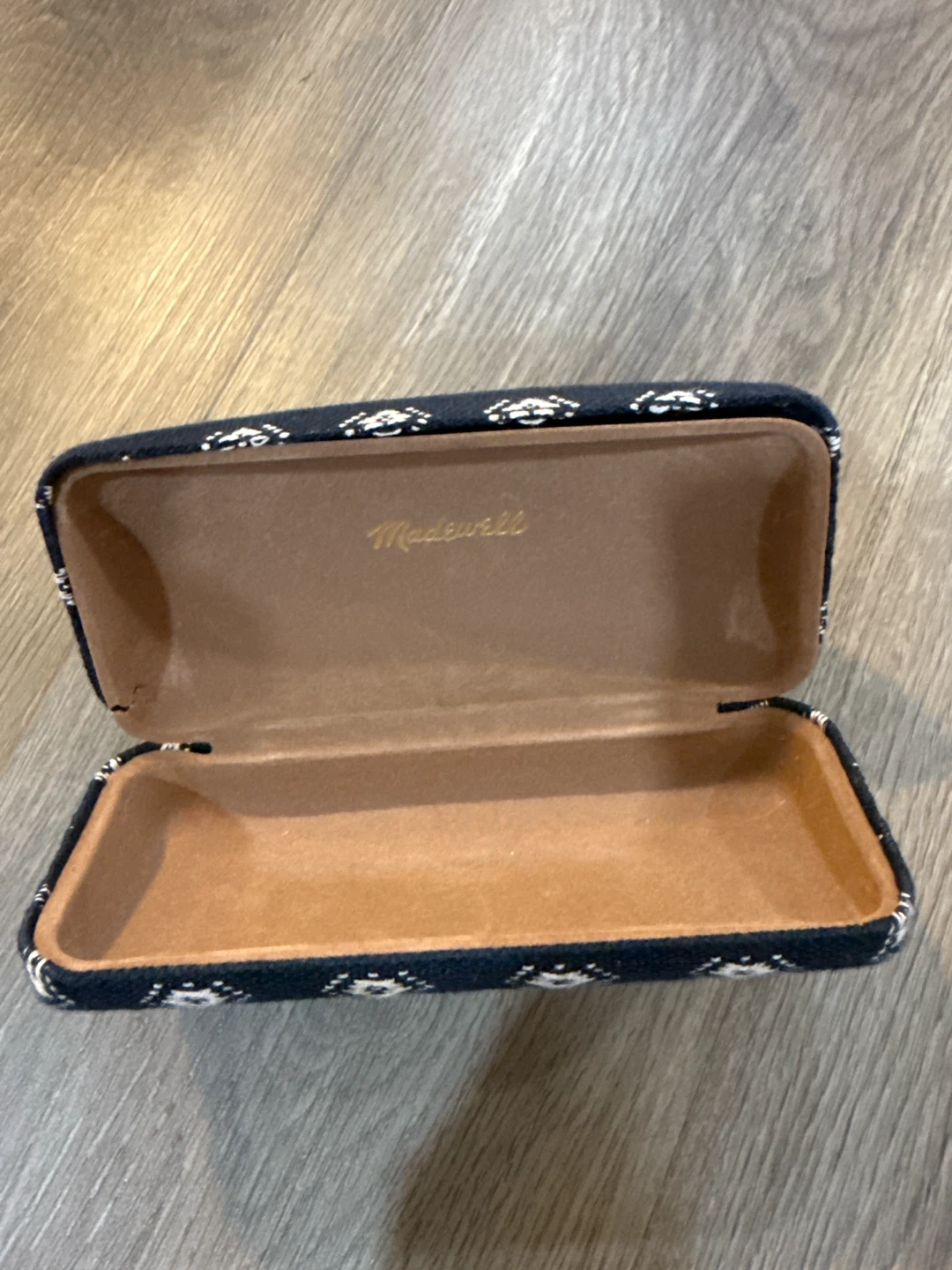 Madewell Patterned Hard Shell Glasses Case - photo 2