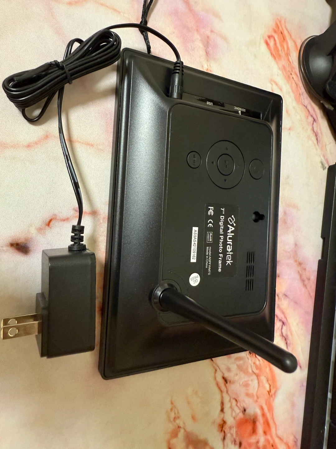 Aluratek 7" Digital Photo Frame - photo 2