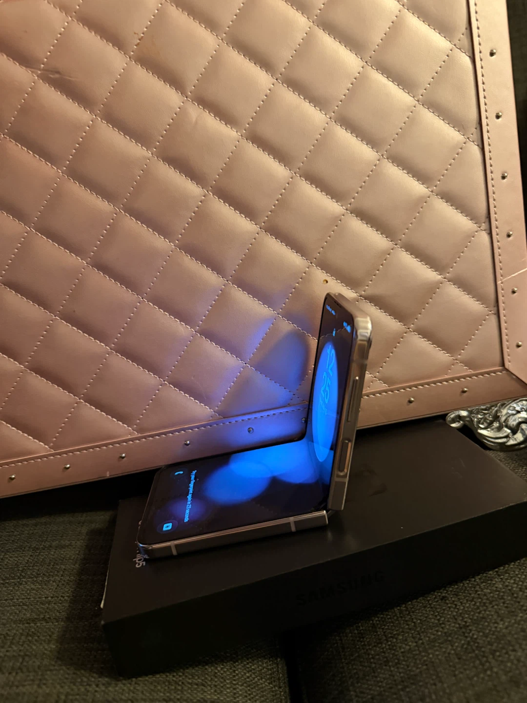 Samsung Galaxy Z Flip5 - photo 3