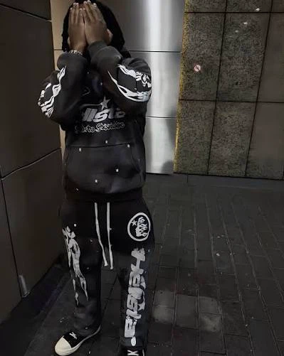 Hellstar Hoodie and Sweatpants Set - photo 3