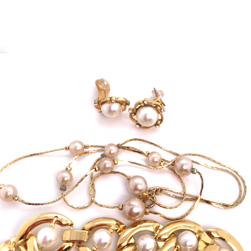 Gold Tone Pearl Necklace Bracelet and Earrings Set - photo 4