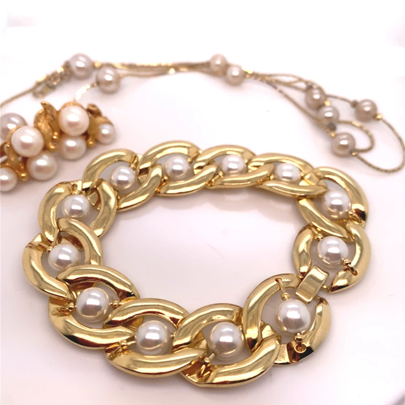 Gold Tone Pearl Necklace Bracelet and Earrings Set - photo 5
