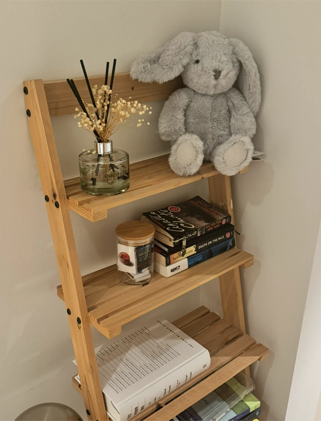 Wooden Ladder Shelf - photo 2
