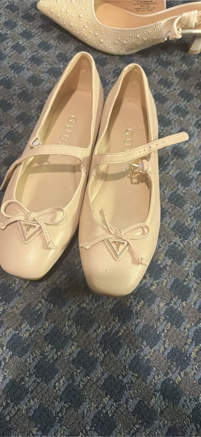 Guess Ballet Flats