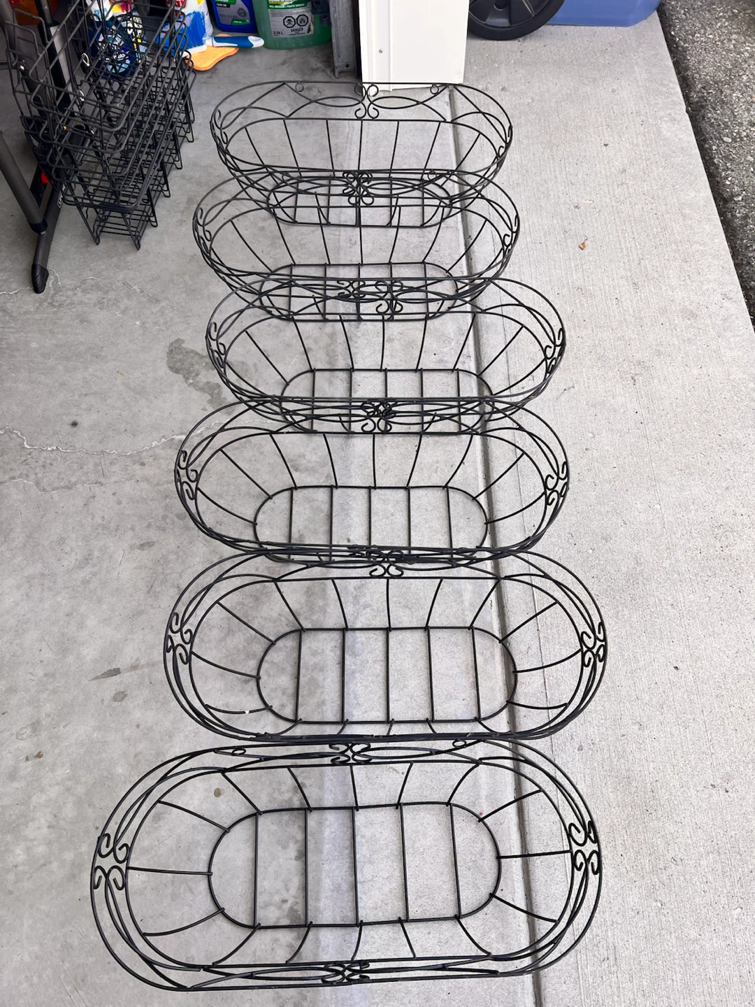 Heavy Duty Black Metal Oval Planter Baskets