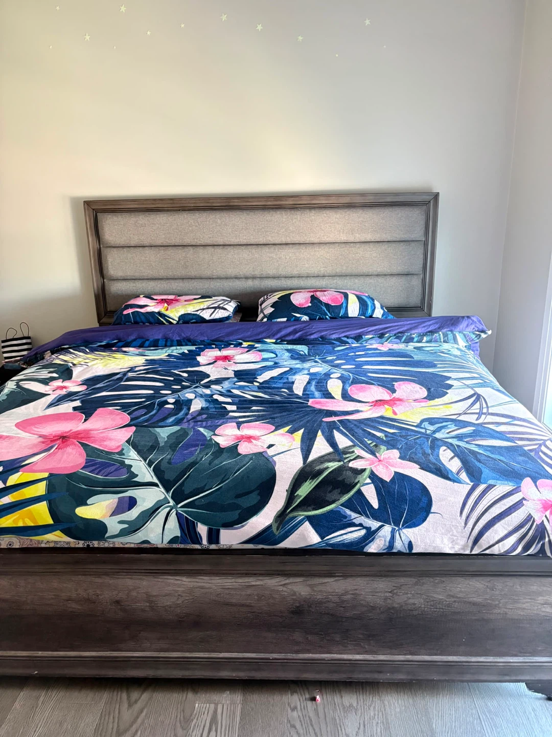 King size bed - photo 3