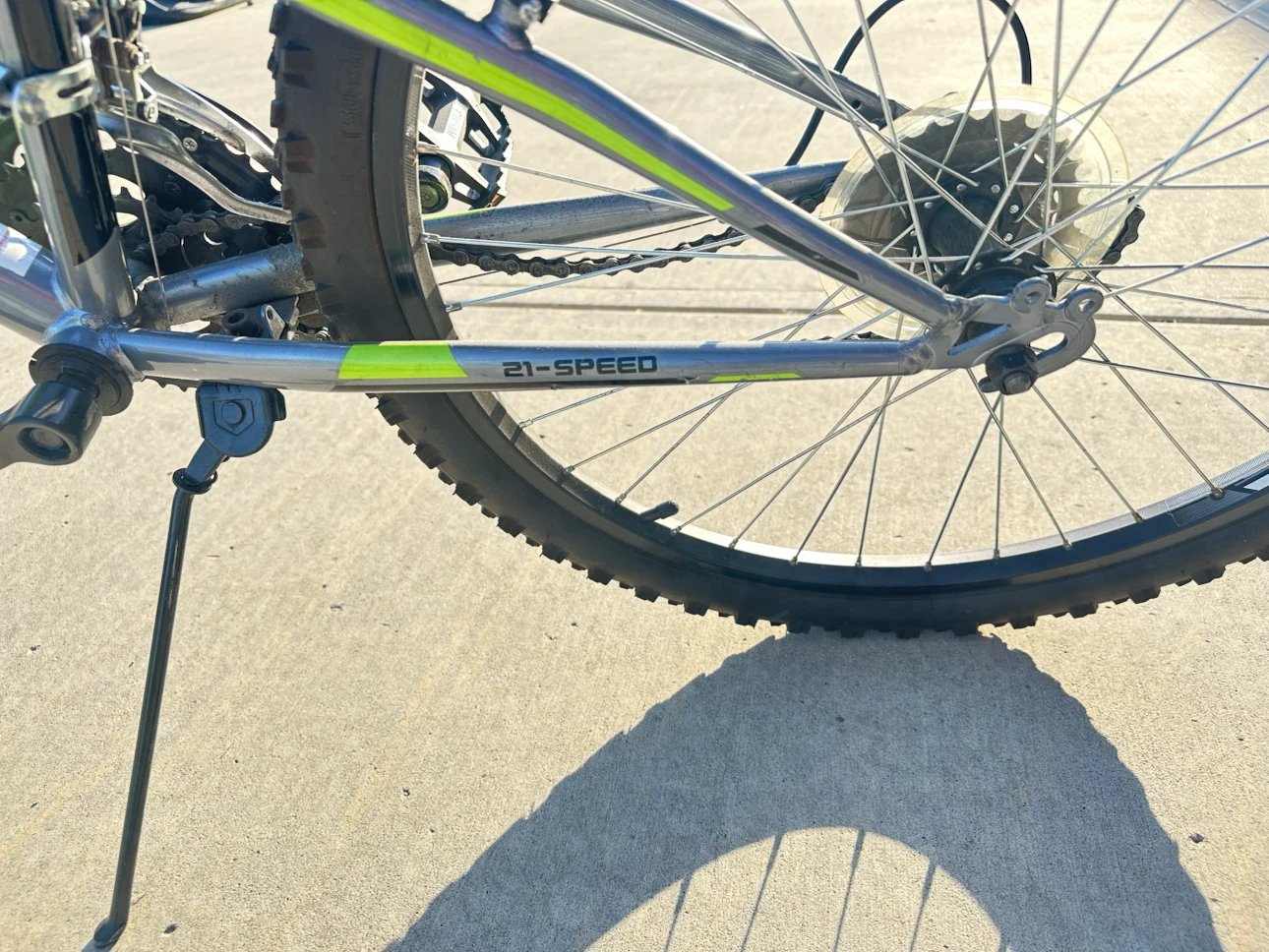 Supercycle 21 inch Bike it’s good for kids 10 to 14 years old - photo 2