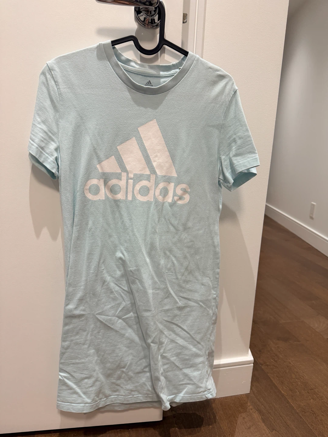 Adidas T-Shirt