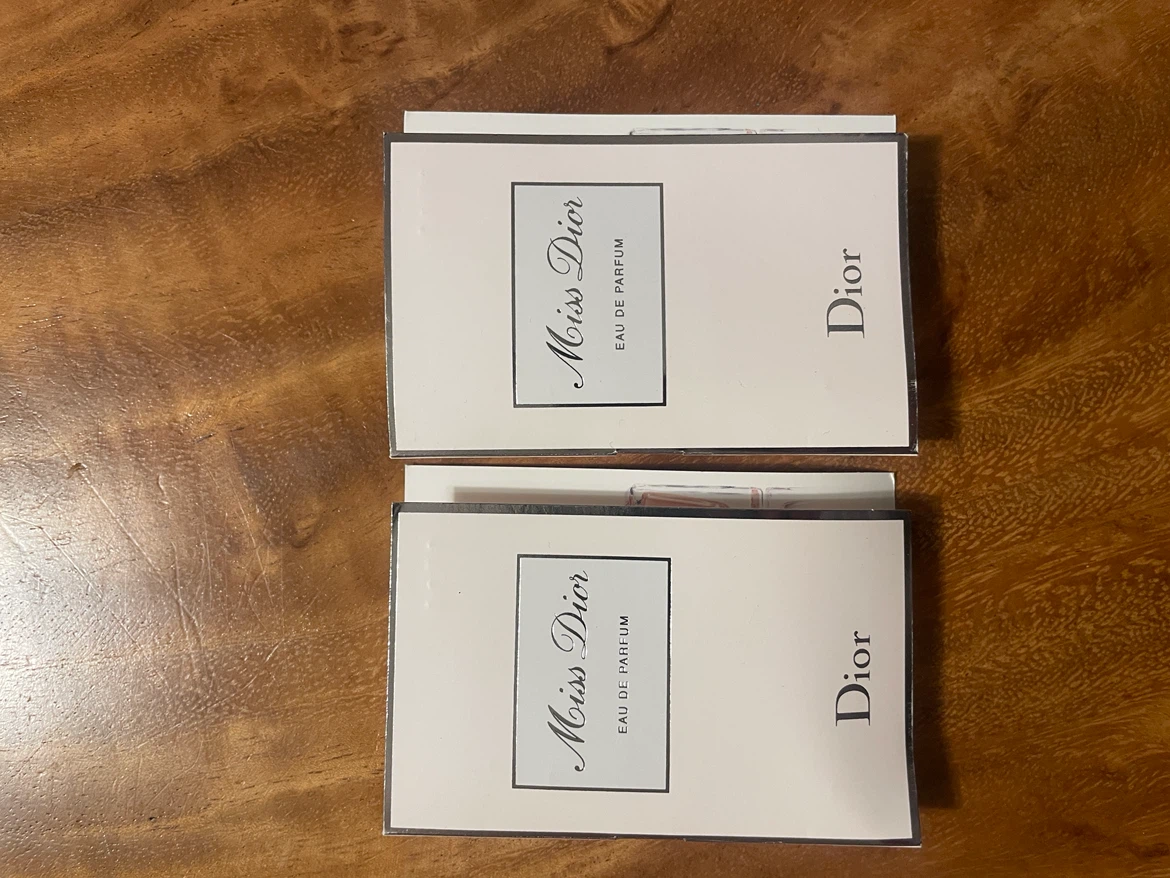 Miss Dior Eau de Parfum Sample Vials (2-pack)