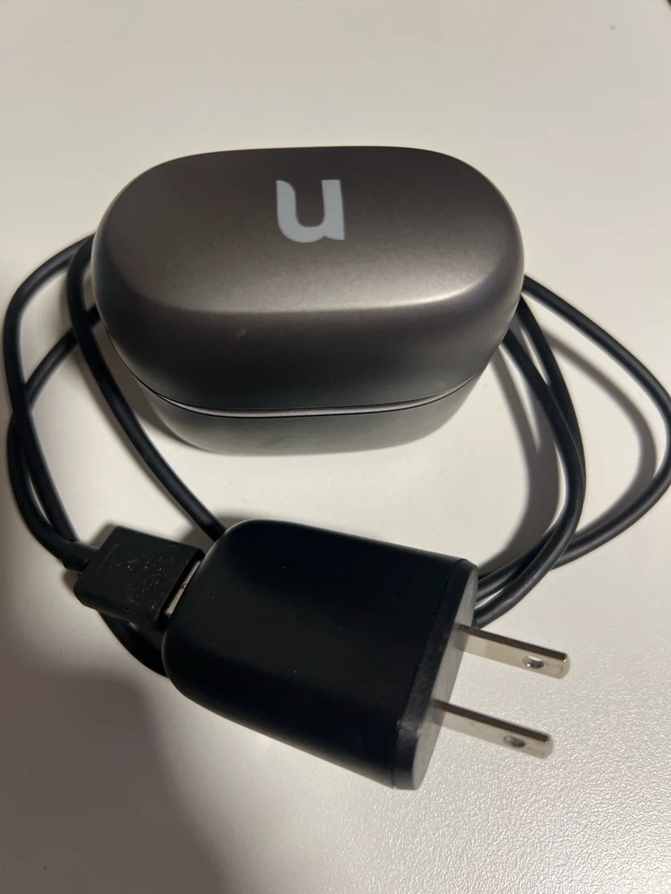 Unitron Hearing Aids with Charging Case - photo 2
