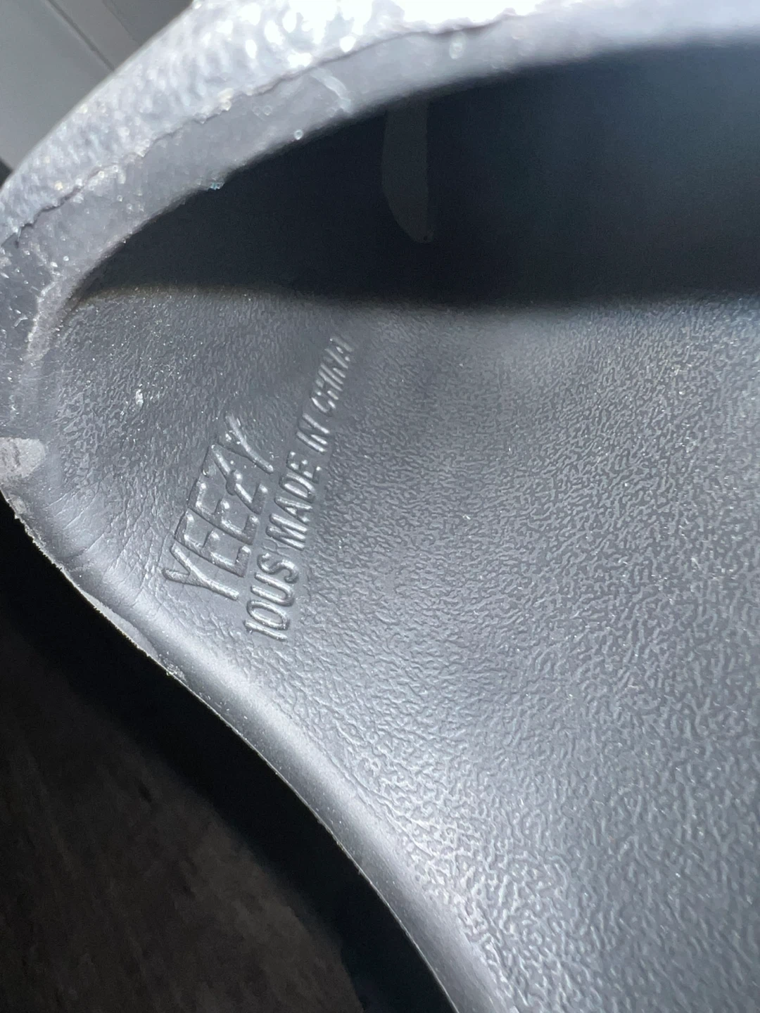 Adidas Yeezy Slides (read description) - photo 2