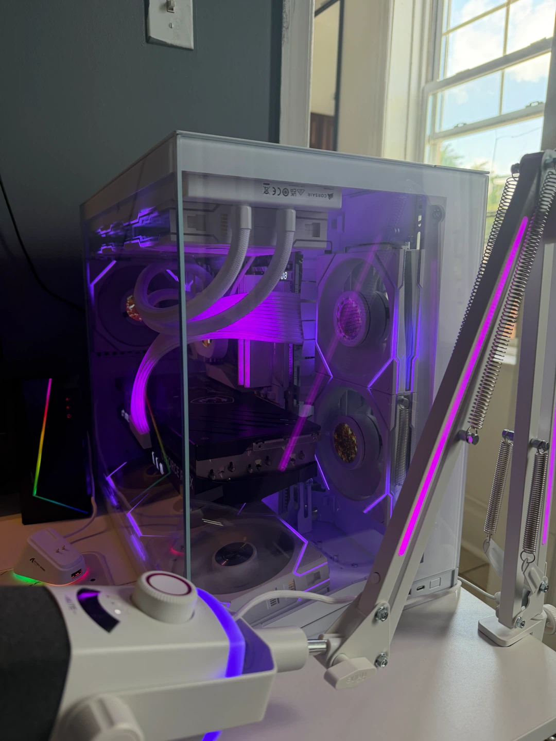 PC gamer Corsair 4000D Airflow ATX Mid-Tower Case - photo 2