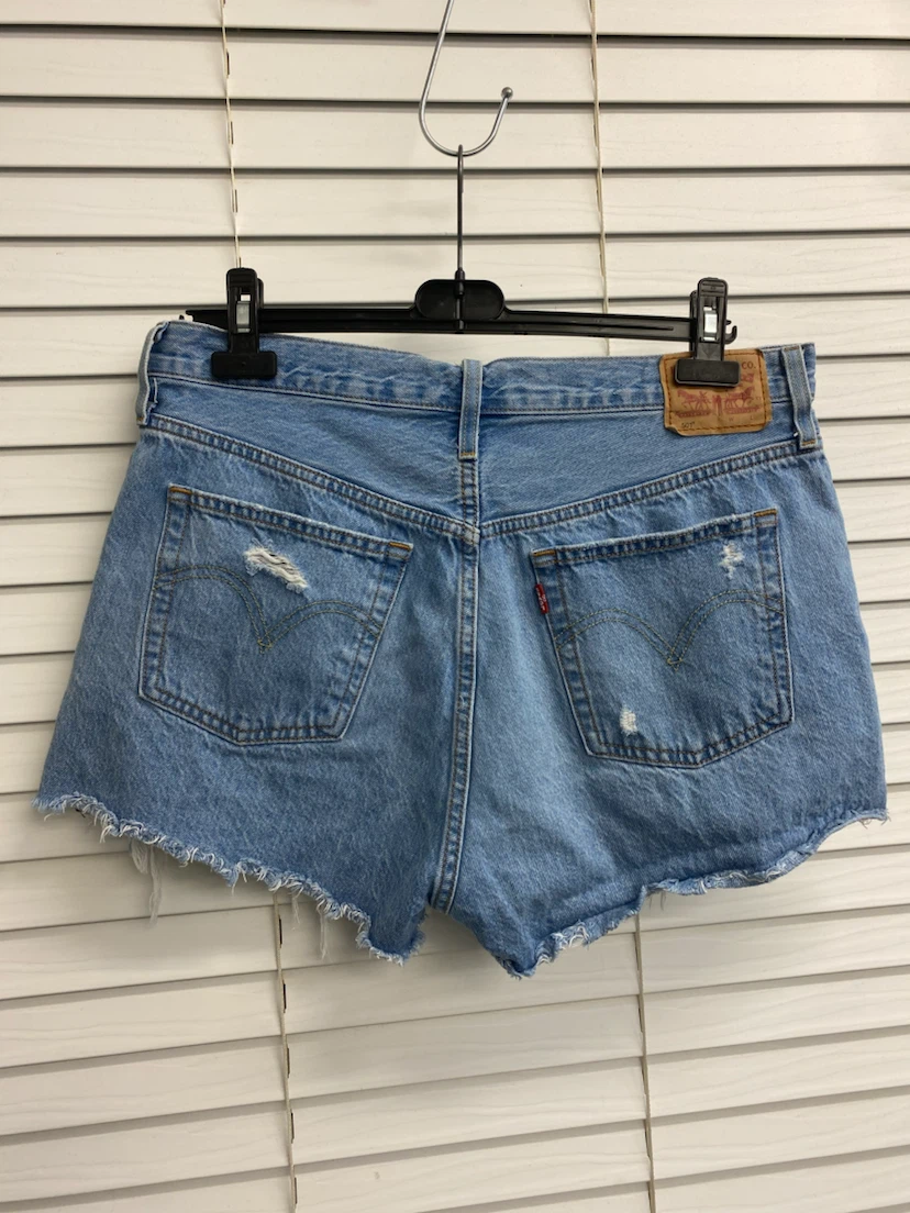 Levi's 501 Women's Denim Shorts Size W32 - photo 3