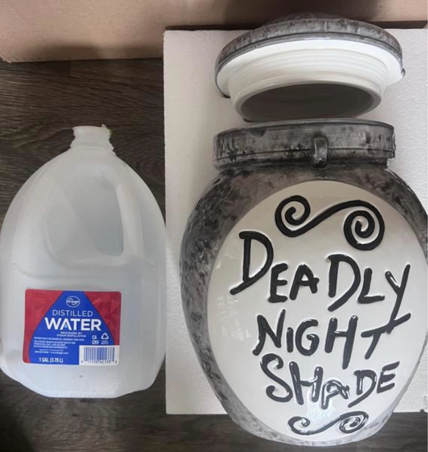 The Nightmare Before Christmas Deadly Night Shade Cookie Jar - photo 2