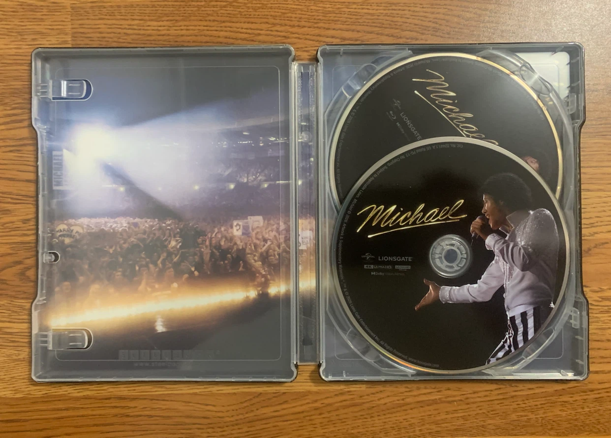Michael (Walmart Exclusive) LE Steelbook 4K UHD Blu-ray Combo… - photo 4