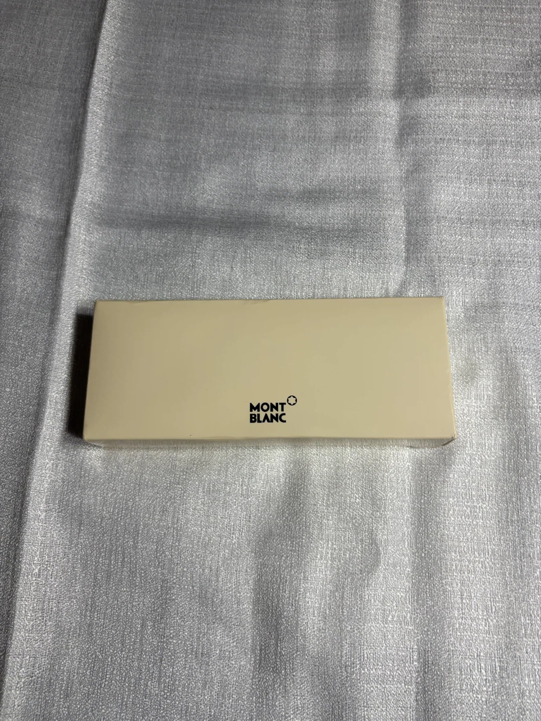 Montblanc Pen with Box and Service Guide - photo 2