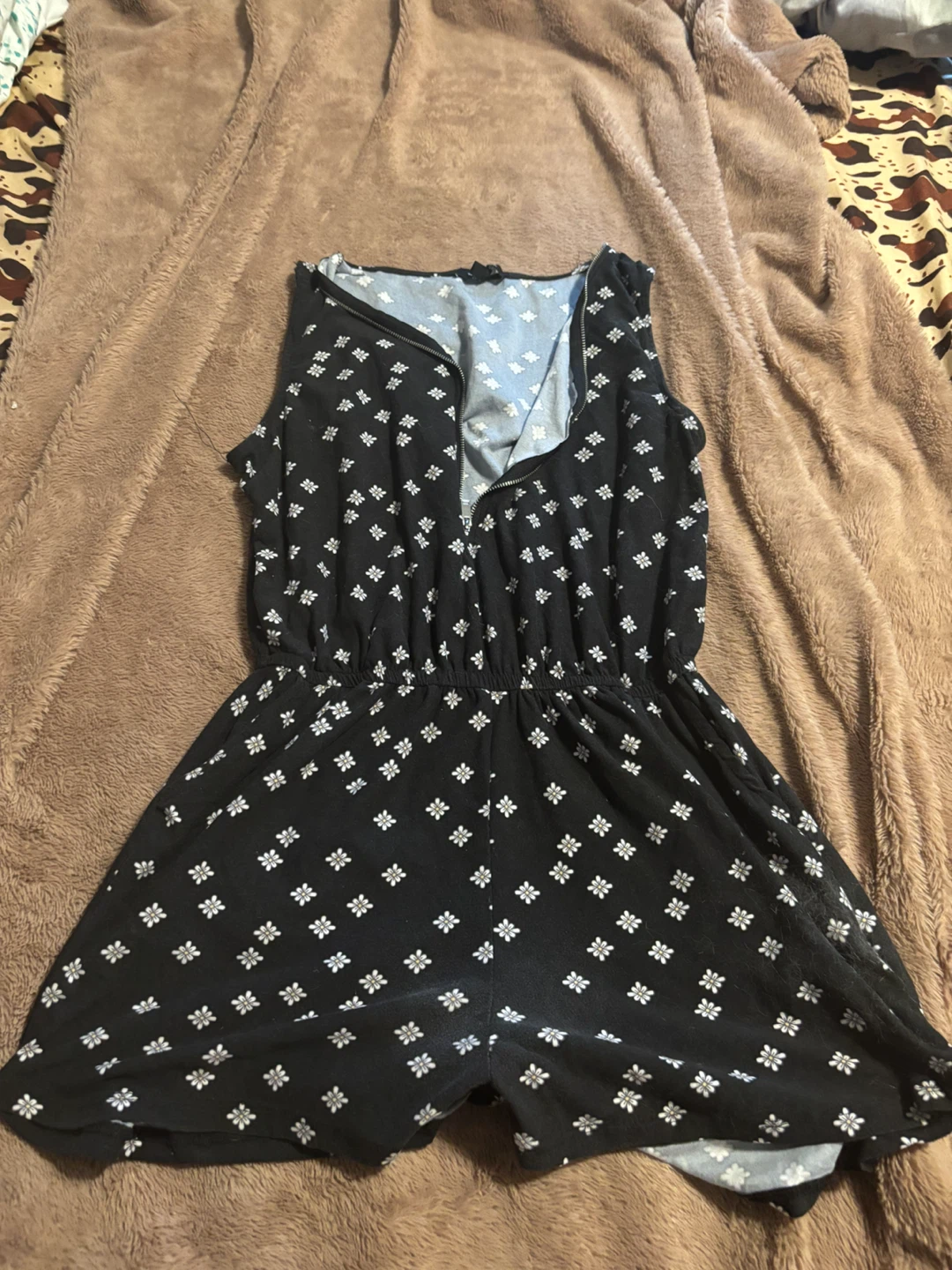 Lily Morgan Black Floral Romper M/M