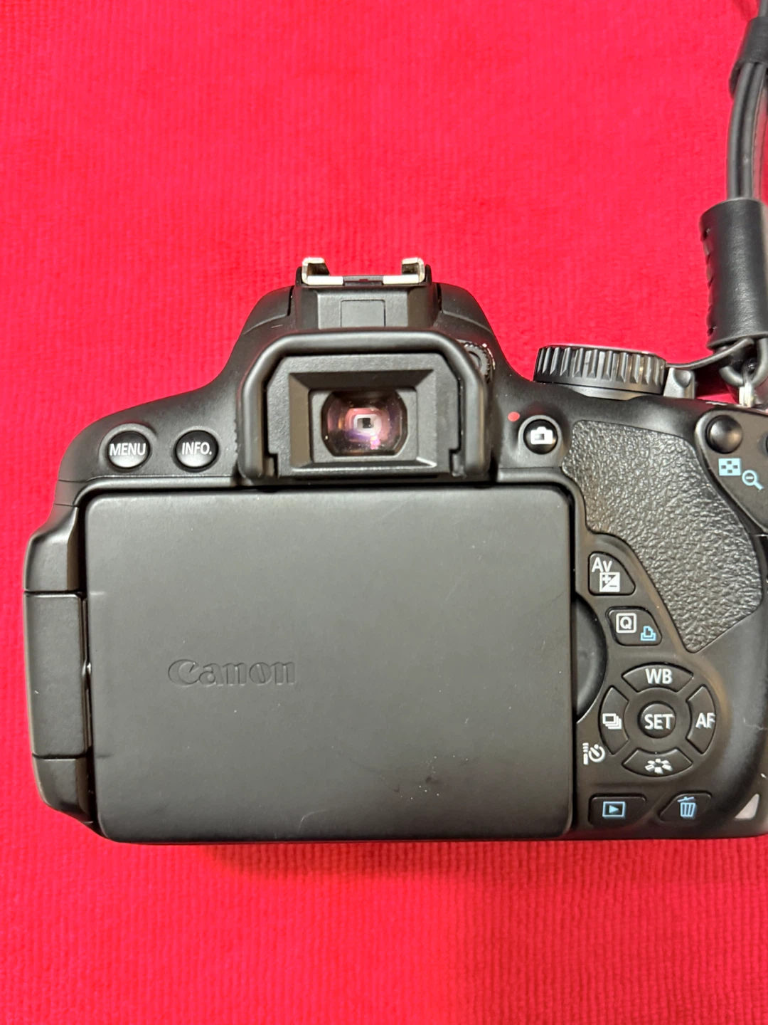 Canon EOS Rebel T4i DSLR Camera with 28-105mm Lens - photo 2