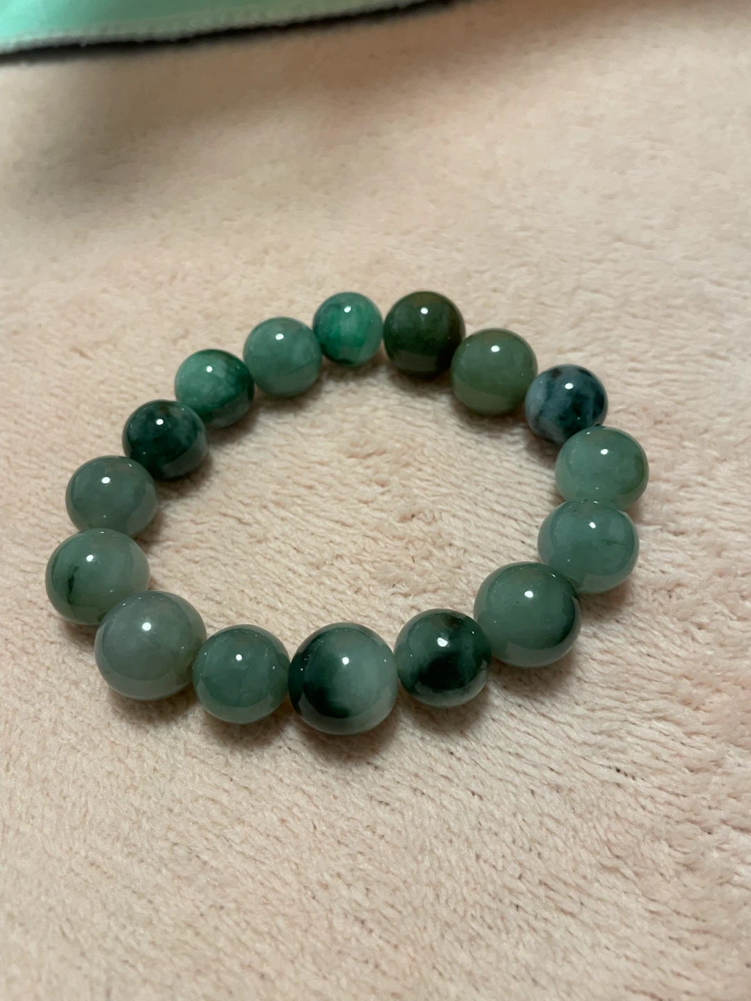 Green Jade Beaded Bracelet - photo 2