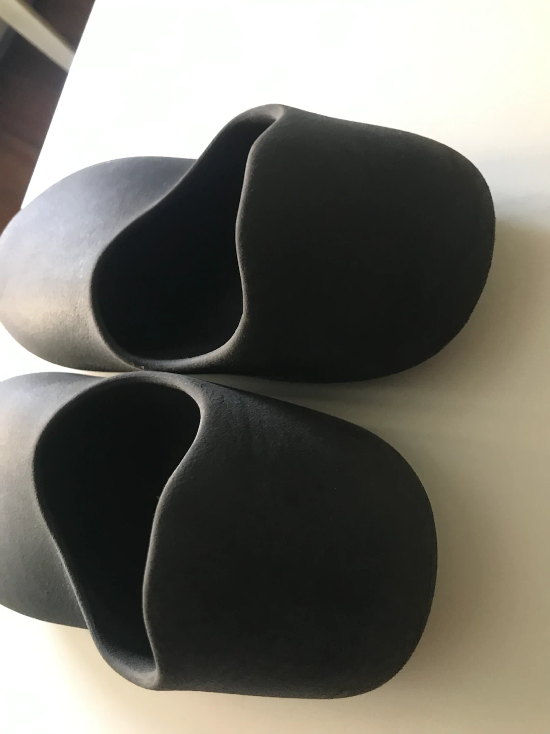 Yeezy Slippers  size 11 - photo 3