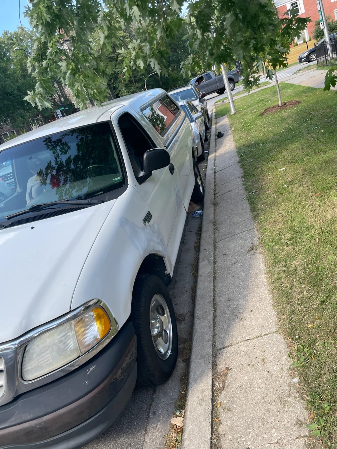Ford f150 manual 5speed with camper shell